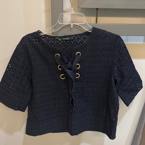 ZARA | Basic Eyelet Cropped Blouse - Picture 6 of 6